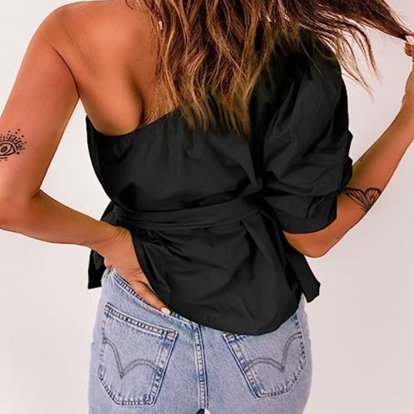 Asymmetric Puff Sleeve Tie Top *Host Pick* - Picture 3 of 4